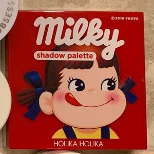 Holika holika eye shadow la girls blush